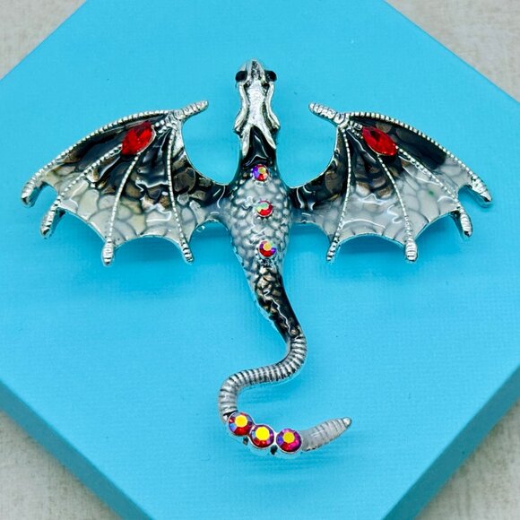 Brand New Black and white Flying Dragon Brooch Rhinestone Flying Dragon Pin - Picture 1 of 5